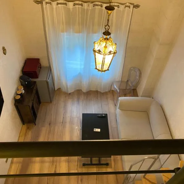 Suite royale avec en options jacuzzi, dîner aux chandelles et petit déjeuner,位于沃韦尔的酒店