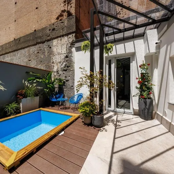 The Tribunali Apartments By HouseinNaples，位于那不勒斯的酒店