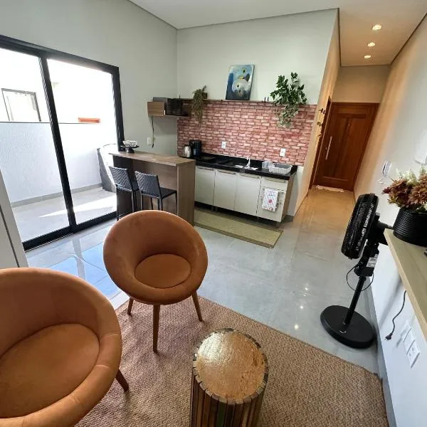 Ap até 8 pessoas, completo, Com garagem e Wi-Fi，位于Nova Mutum的酒店