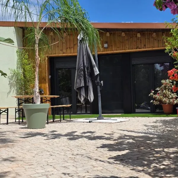 Casa de ferias Escapadas Casa amorosa Tranquilidade e natureza 1 quarto 6 pessoas，位于楼尔的酒店