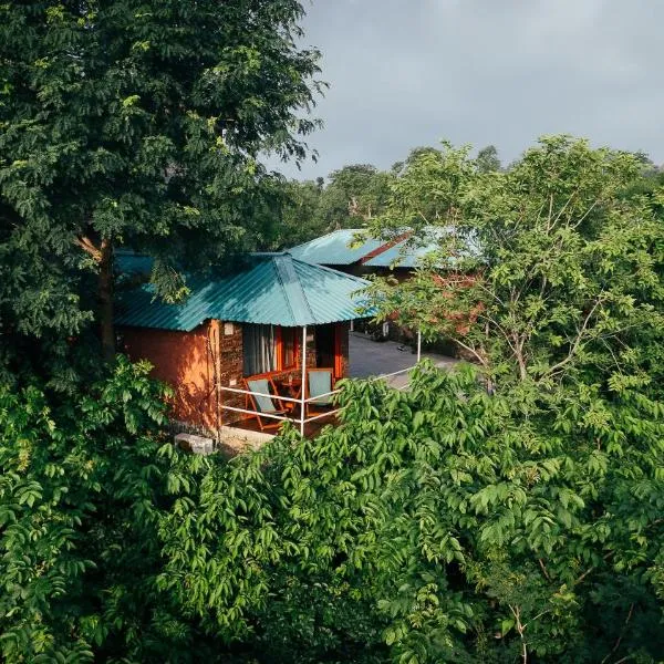 The Sky Imperial Jungle Camp Resort，位于贡珀尔格尔的酒店
