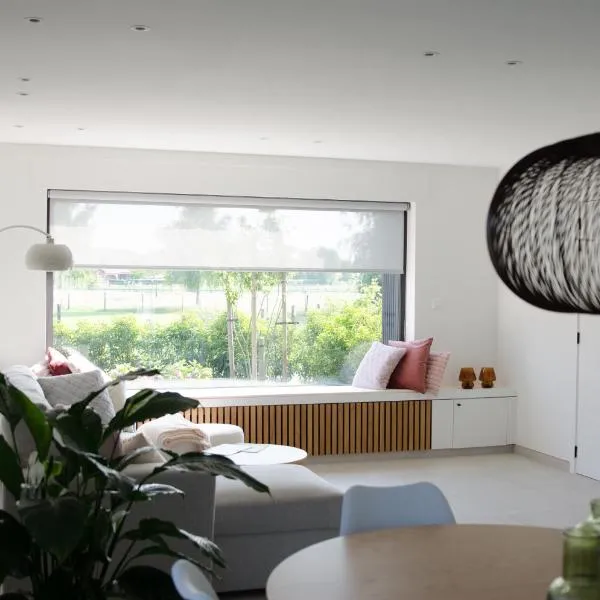 Vakantiewoning Ten Huyze Bucholt met tuinsauna，位于Bocholt的酒店