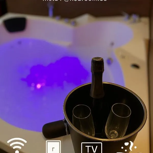 Redroom Spa privatif & nuit romantique à deux，位于瓦龙的酒店