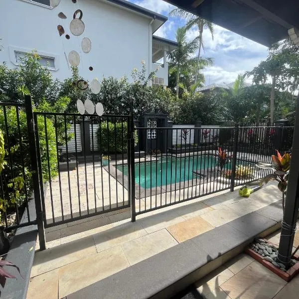 Cairns qld，位于Cairns North的酒店