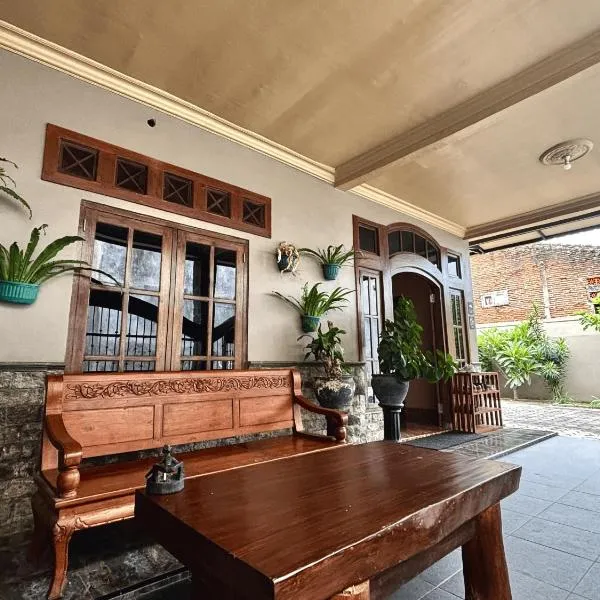 Good Feeling Ijen Banyuwangi，位于外南梦的酒店