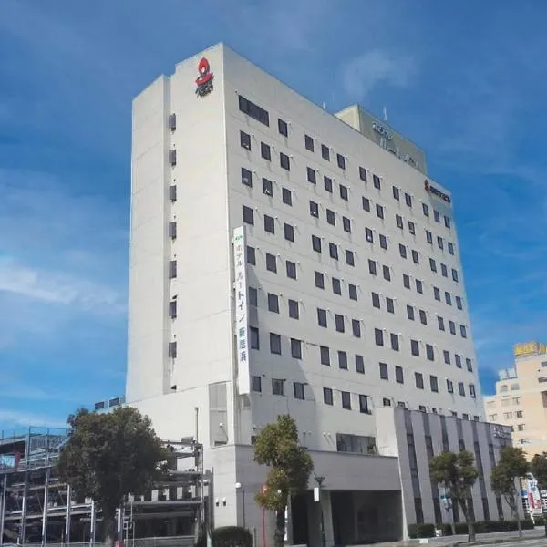 新居旅馆酒店，位于新居滨市的酒店