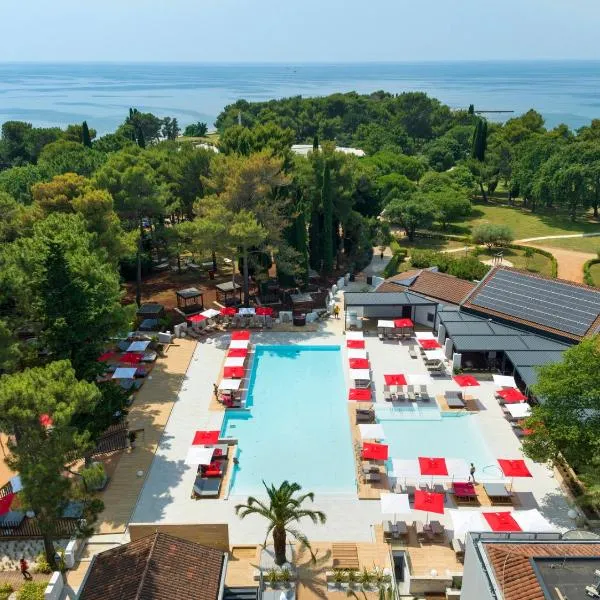 Hotel Pelegrin Plava Laguna，位于乌马格的酒店
