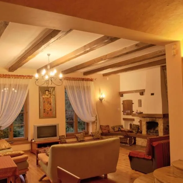 潘索耶纳西克花园旅馆，位于Zawady的酒店