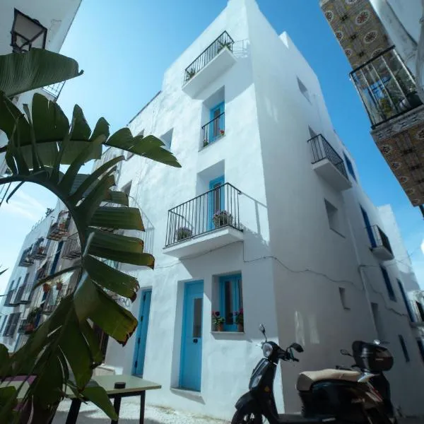 Papa Luna Suites Hostal Boutique，位于佩尼斯科拉的酒店