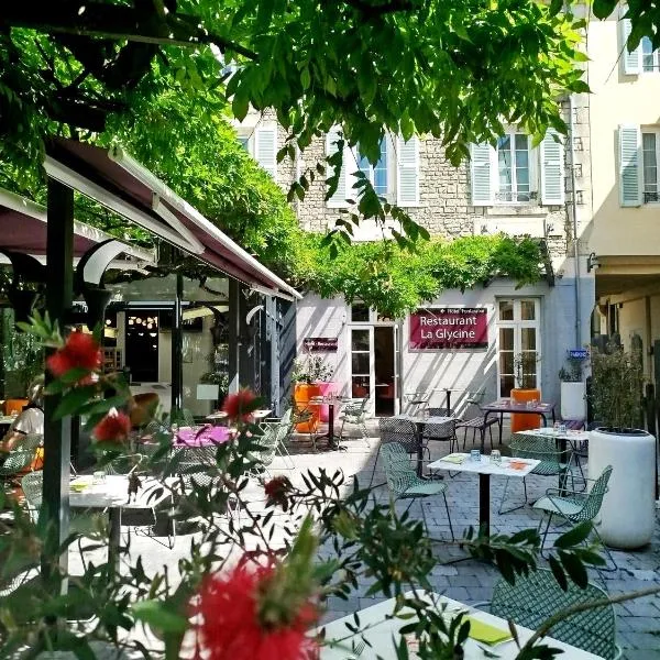 Logis Hôtel-Restaurant LE FONTARABIE，位于丰特奈勒孔特的酒店