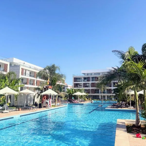 Courtyard Long Beach Apartment，位于Iskele的酒店