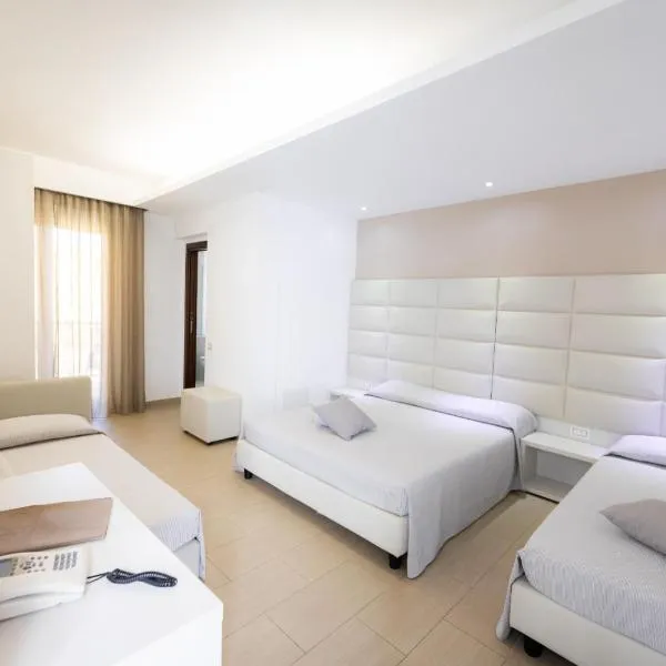 Hotel Vittoria，位于瓦斯托的酒店