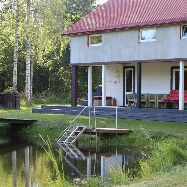 Jaunmežu pirts，位于Rūstuži的酒店