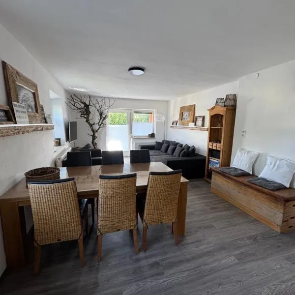 Helle & gemütliche Wohlfühlwohnung，位于梅明根的酒店