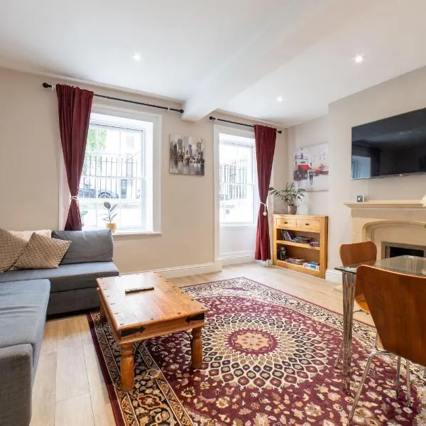 montrose lodge，位于切尔滕纳姆的酒店