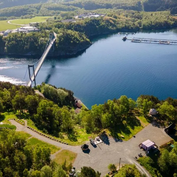 NorGlamp Glamping，位于Hjelmeland的酒店