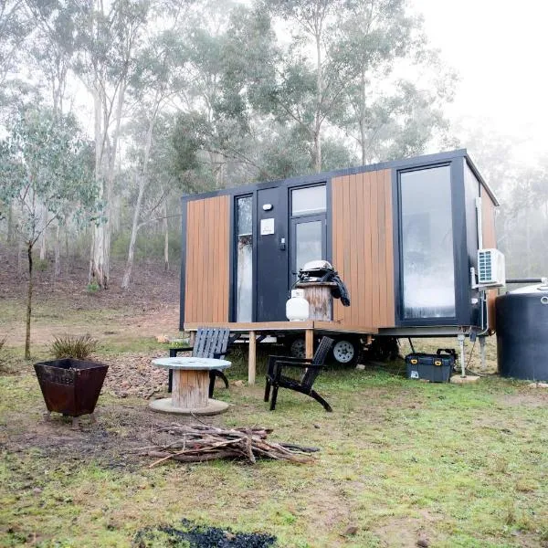Bundaleer Tiny House 2 by Tiny Away，位于Doyles Creek的酒店