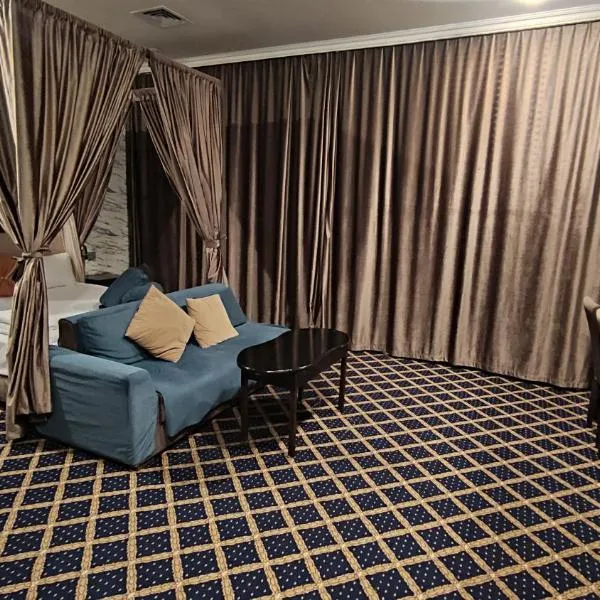 Corniche White City Hotel，位于巴库的酒店
