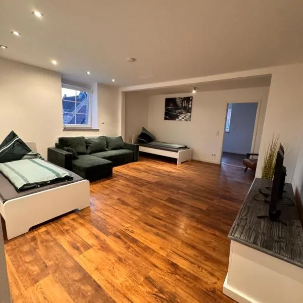 Rheinberg Ferienwohnung und Monteure Whg 3，位于赖因贝格的酒店