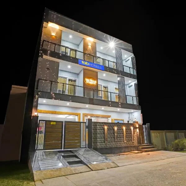 FabHotel The Viraaj，位于加济阿巴德的酒店