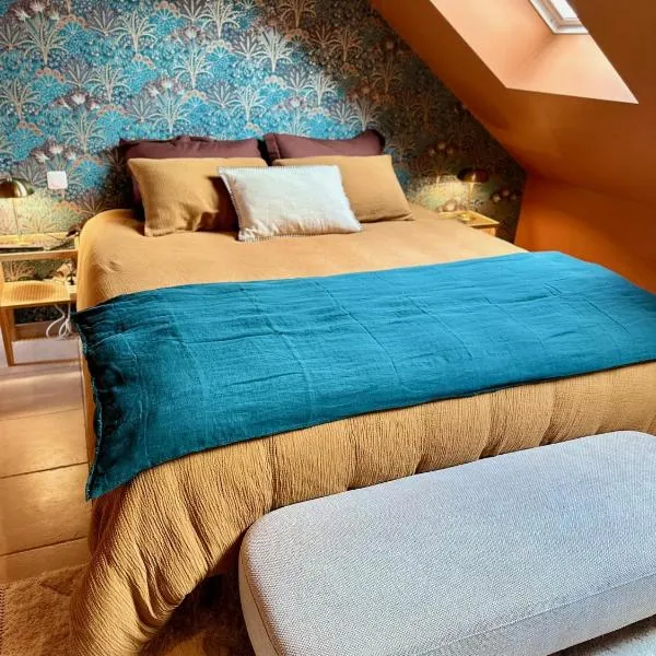 Parenthèse sous les toits - suite cosy avec jacuzzi - hypercentre，位于欧塞尔的酒店