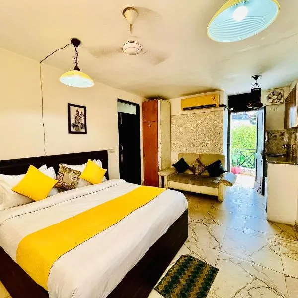 Hotel Hauz Khas Inn Near Hauz Khas Fort and Deer Park，位于新德里的酒店