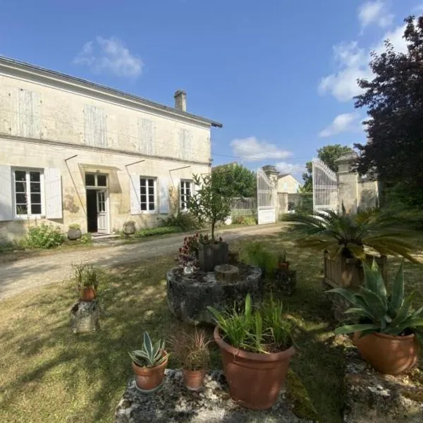 Gitevdelacour，位于Sainte-Même的酒店