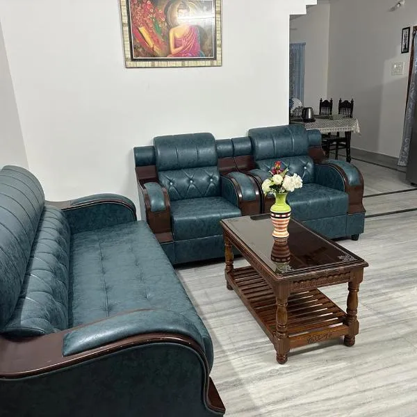 Jamuna Homestays，位于巴德拉恰拉姆的酒店