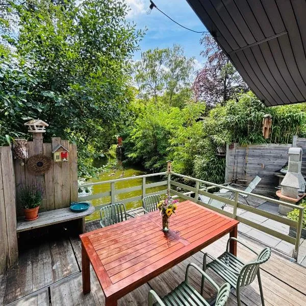 CASA LAGO gezellige chalet aan het water，位于赫尔的酒店