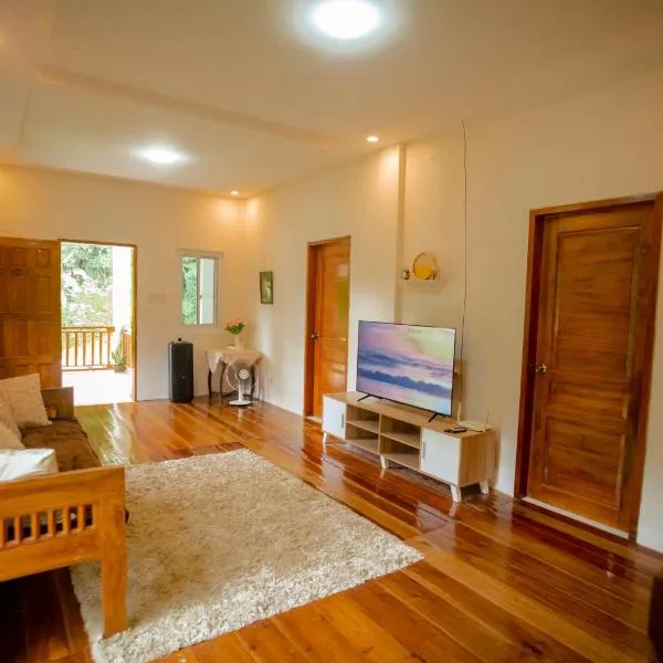 Loboc Nature View House，位于洛博克的酒店