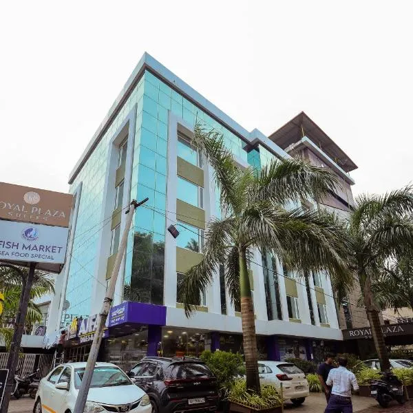 Royal Plaza Suites by RAK Rooms, Mangaluru，位于门格洛尔的酒店