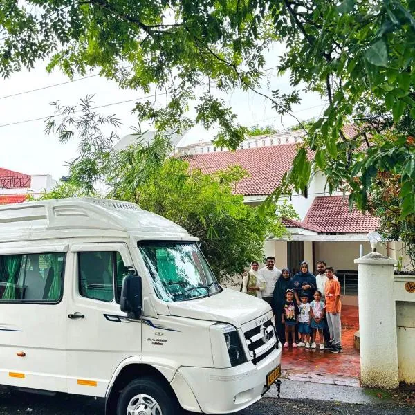 Citadel Luxury Villa Trivandrum-Just 5 Km to Railway Station & 5 Min to Padmanabha Swamy Temple，位于特里凡得琅的酒店