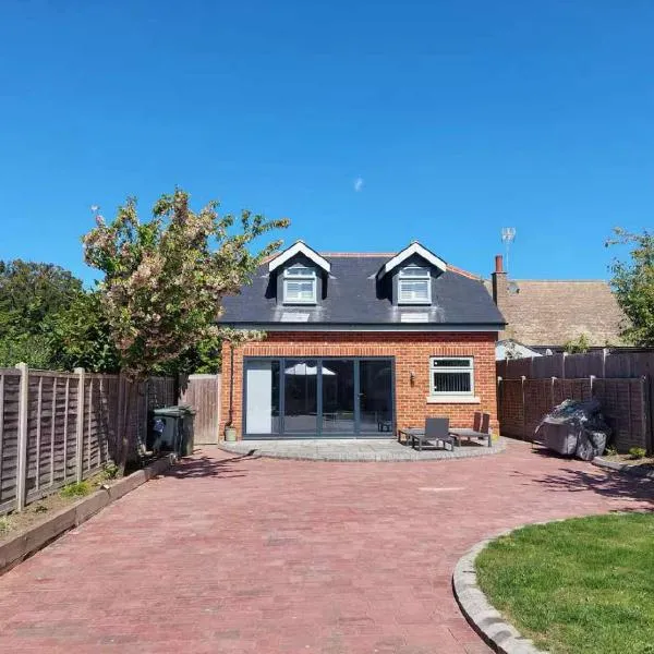 Henlow 2 Bedroom Annexe，位于亨洛的酒店