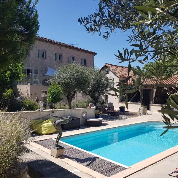 Le Clos des Troubadours，位于Pennautier的酒店