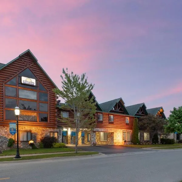 Days Inn by Wyndham Mackinaw City - Bridgeview Area，位于麦基诺城的酒店