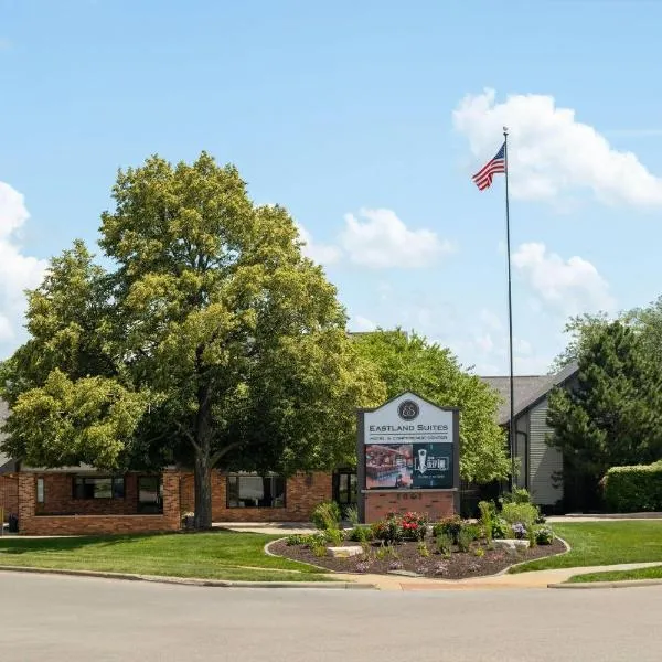 Eastland Suites Hotel & Conference Ctr, Trademark by Wyndham，位于布卢明顿的酒店