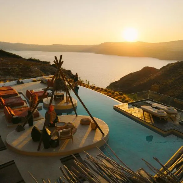 Divino Caldera，位于阿克罗蒂里的酒店