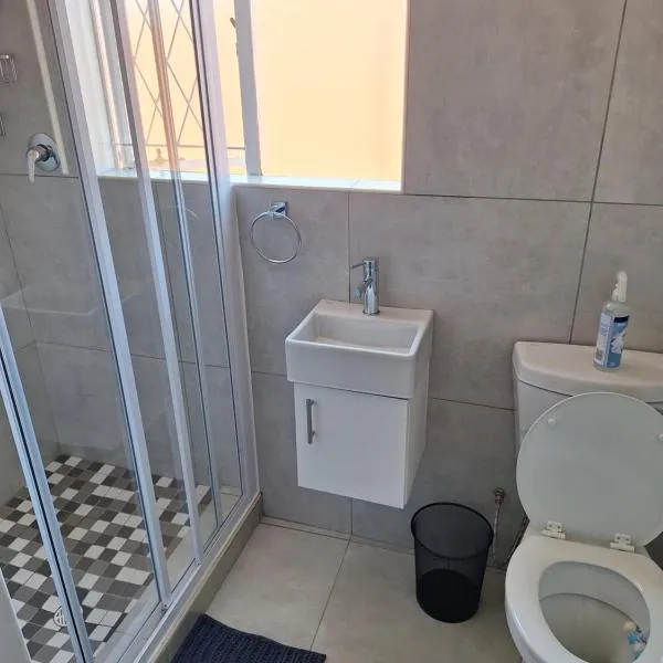 30 on Dijon room 1，位于Gqeberha的酒店