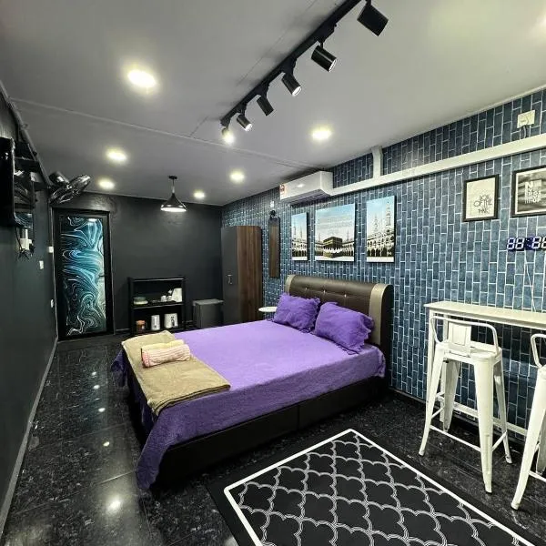 Studio D'Makmur，位于丰盛港的酒店