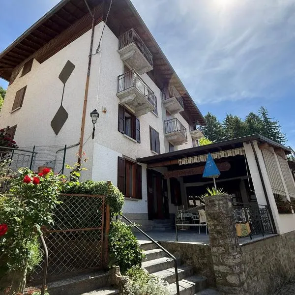 Albergo Ristorante Centrale，位于Esino Lario的酒店