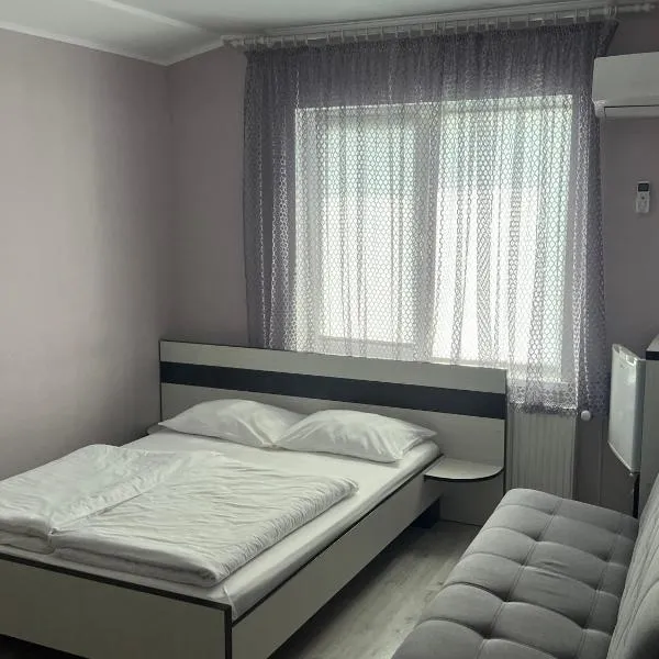Guest House MAX，位于赫梅利尼茨基的酒店