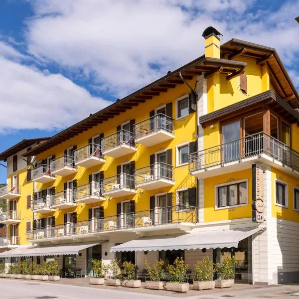 Hotel Posta，位于科马诺泰梅的酒店