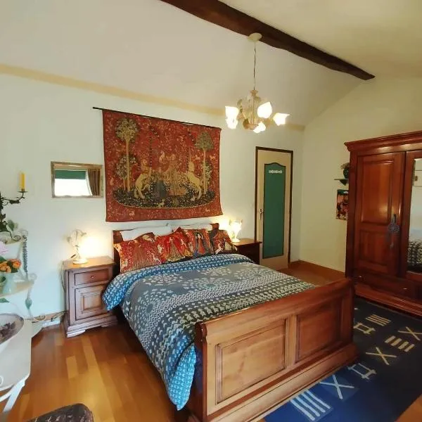 Belle chambre d'hôte，位于Viennay的酒店