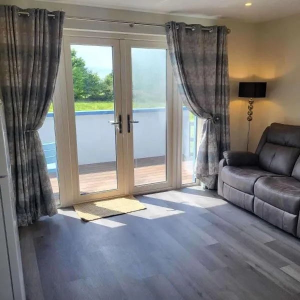 Apartment- Kilglass- Enniscrone- Pet Friendly，位于斯莱戈的酒店