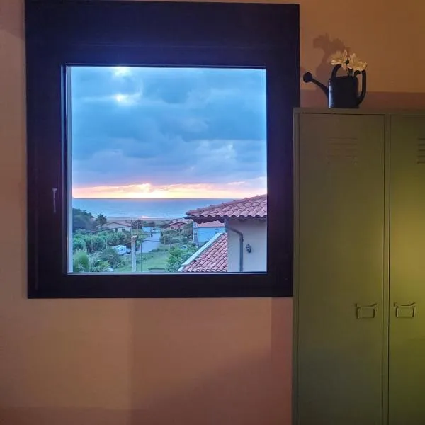 MC Vega- Mi Casina con vistas al mar，位于里瓦德塞利亚的酒店