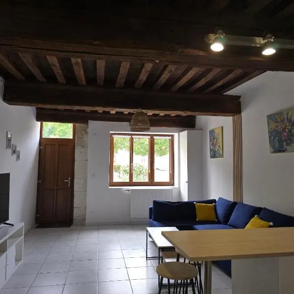 Au cœur du vieux village，位于舍诺夫的酒店