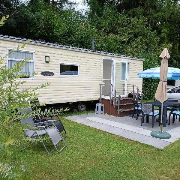 La caravan-à-JO，位于艾瓦耶的酒店