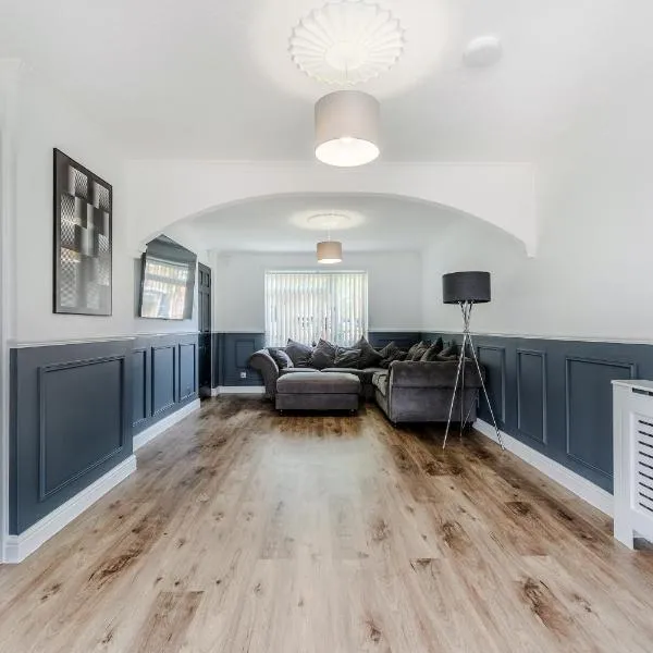 Modern 3 bed House，位于Upton的酒店