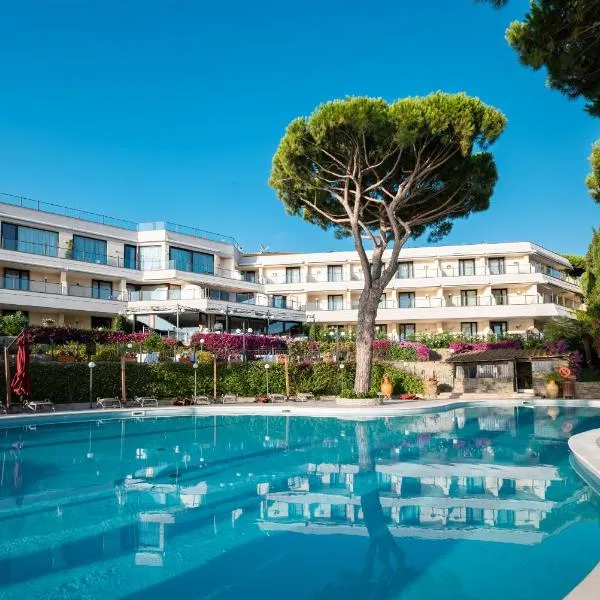 Cala del Porto Punta Ala - Preferred Hotels，位于蓬塔阿拉的酒店