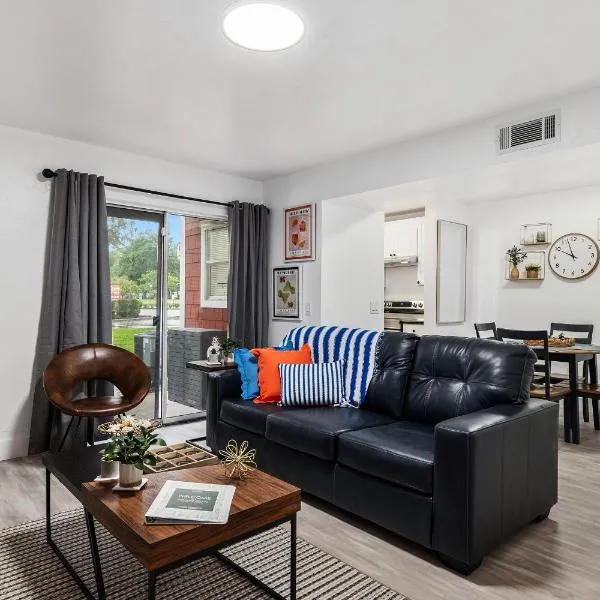 UF Apartment on Archer Road Near Shands & VA !，位于盖恩斯维尔的酒店